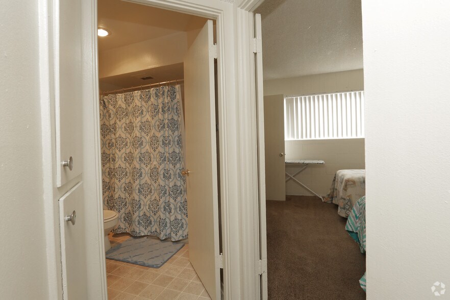 More Photos Of 1815 E Speedway Blvd, Tucson Apartments For Sale