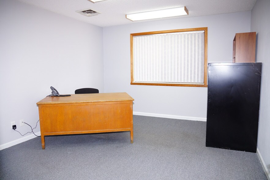 More Photos Of 12640 W Cedar Dr, Lakewood Office For Lease