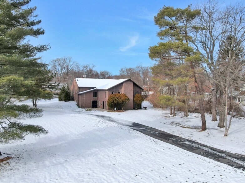 More Photos Of 195 W Clarkstown Rd, New City Religious Facility For Sale