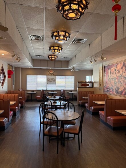 More Photos Of 4141 Clemson Blvd, Anderson Restaurant For Sale