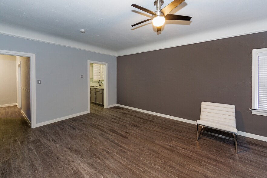 More Photos Of 444 Chestnut Ave, Long Beach Apartments For Sale