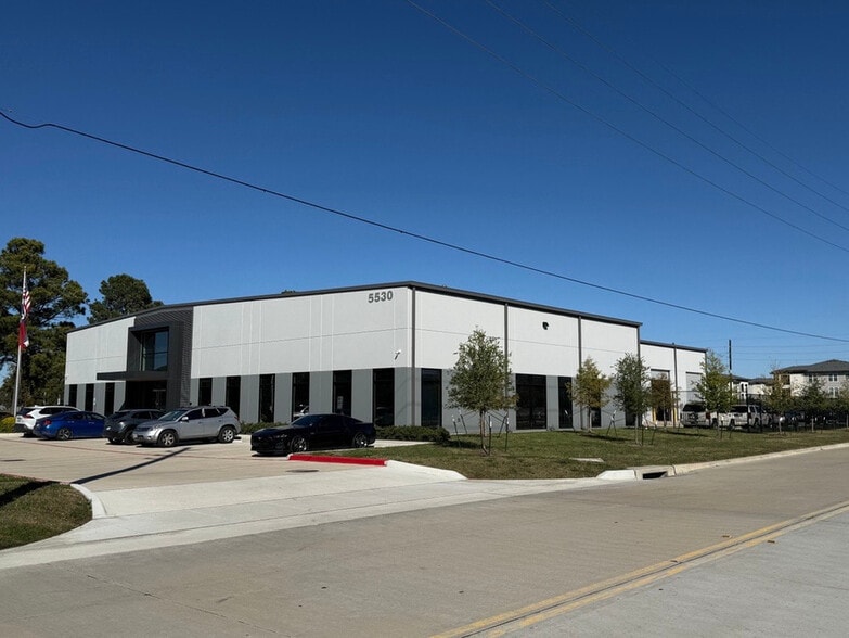 Primary Photo Of 5530 W Sam Houston Pky N, Houston Showroom For Sale