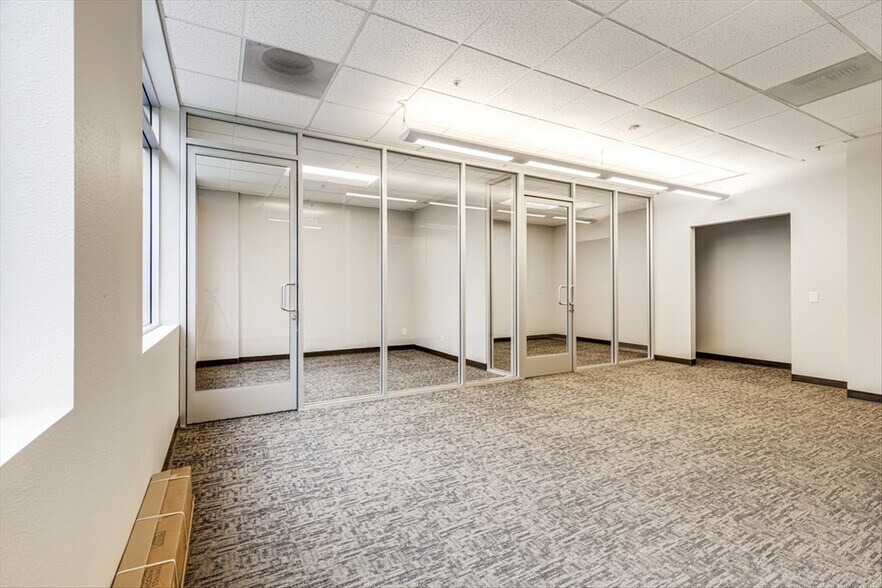 More Photos Of 2180 Ringwood Ave, San Jose Light Distribution For Sale