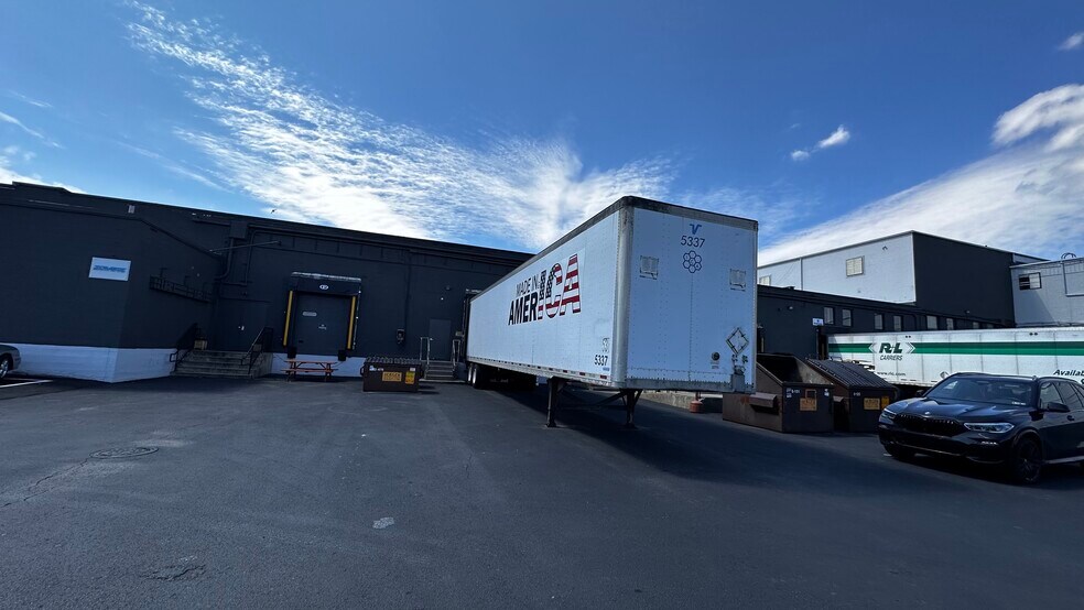 More Photos Of 1727-1801 Union Blvd, Allentown Warehouse For Lease