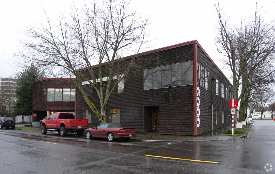 More Photos Of 6869 Woodlawn Ave NE, Seattle Office For Lease