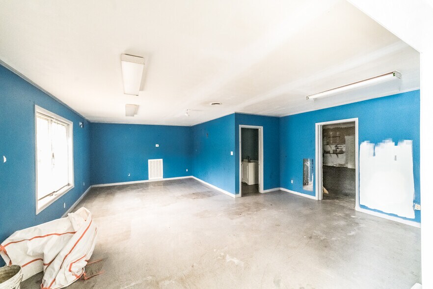 More Photos Of 13520 Us Highway 231, Union Grove Self Storage For Lease