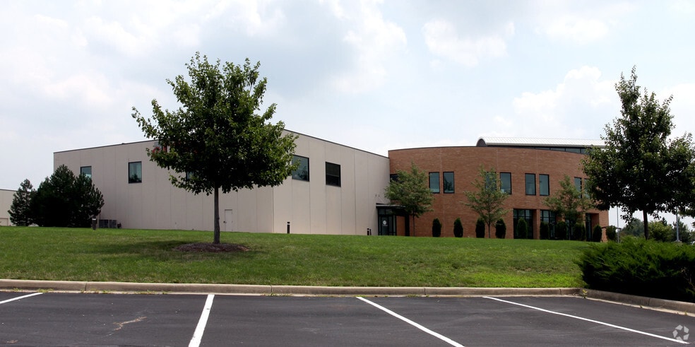 More Photos Of 12000 Exit 5 Pky, Fishers Showroom For Sale
