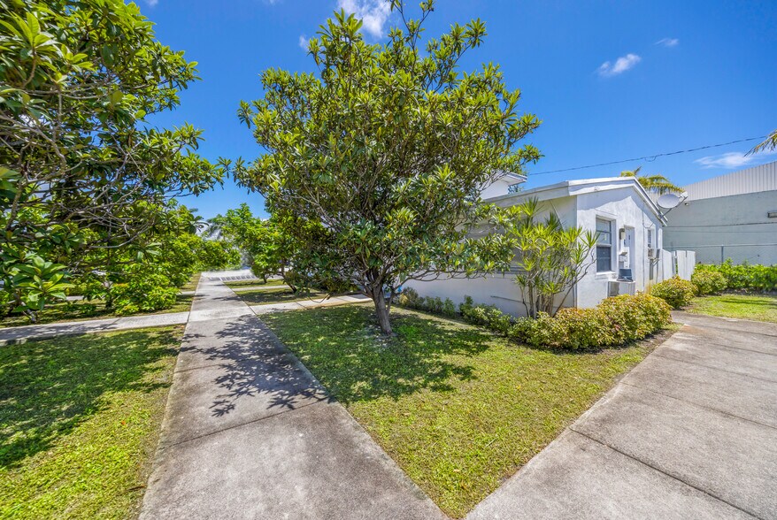 More Photos Of 3740 W Hallandale Beach Blvd, Pembroke Park Apartments For Sale