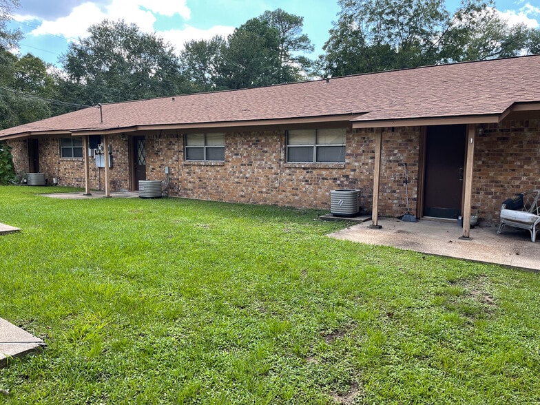 More Photos Of 704 Cline St, Huntsville Apartments For Sale