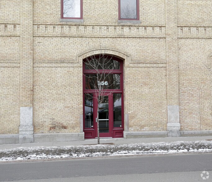More Photos Of 350 Sibley St, Saint Paul Apartments For Lease