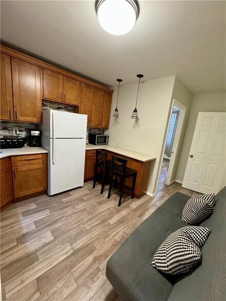 More Photos Of 533 9th Ave, New York Apartments For Sale