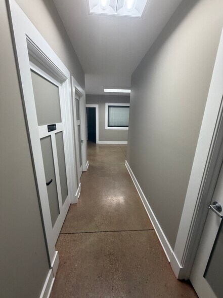 More Photos Of 4450 Monroe St, Hooven Truck Terminal For Sale