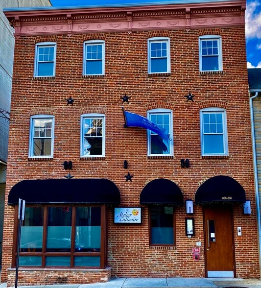 More Photos Of 806 Stiles St, Baltimore Restaurant For Lease