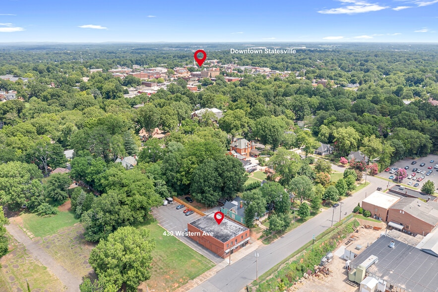 More Photos Of 426-430 Western Ave, Statesville Freestanding For Lease