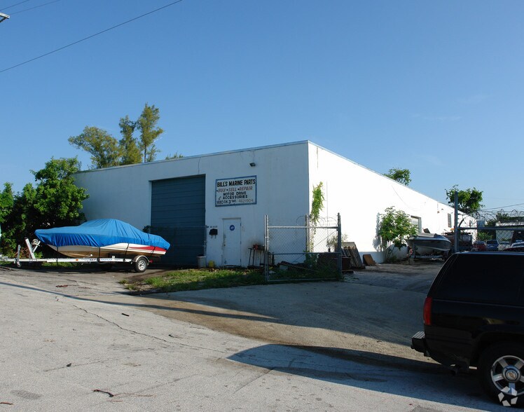Primary Photo Of 509 SE 33rd St, Fort Lauderdale Warehouse For Lease
