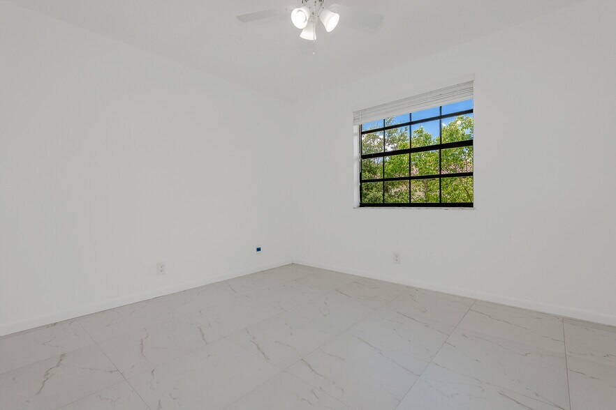 More Photos Of 10675-10687 Royal Palm Blvd, Coral Springs Apartments For Sale