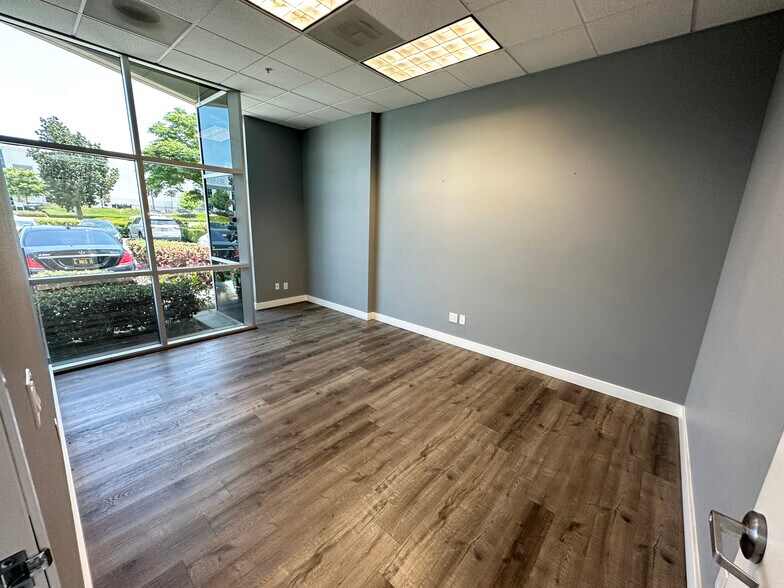 More Photos Of 7950 Cherry Ave, Fontana Light Distribution For Lease