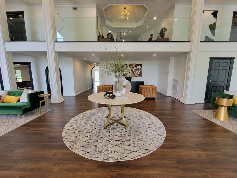 More Photos Of 23122 Valley Ranch Pky, Porter Coworking Space