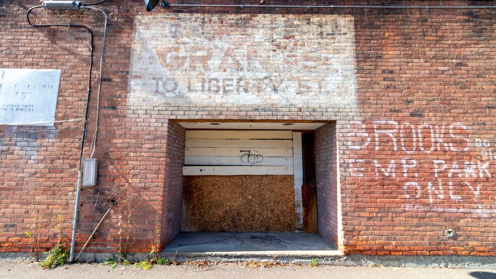 More Photos Of 36 Liberty St, Bath Storefront Retail Office For Sale