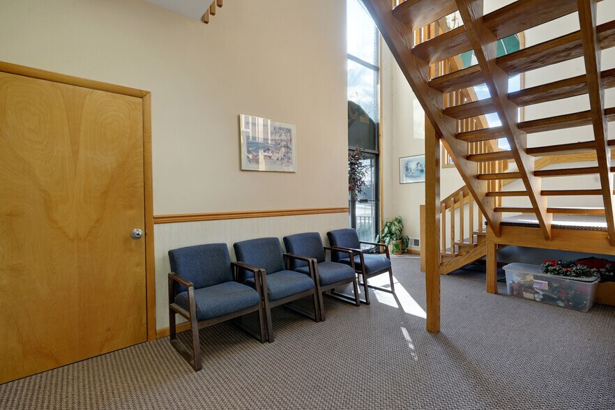 More Photos Of 291 Herbertsville Rd, Brick Office For Lease