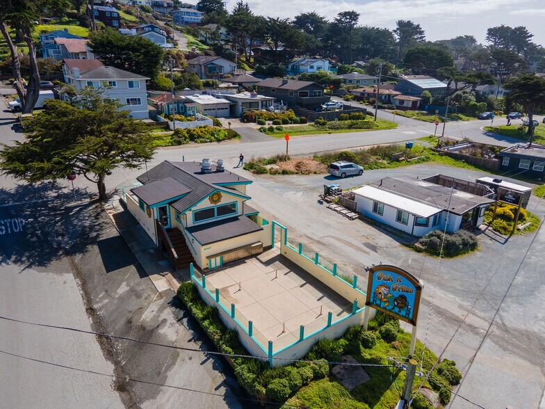 More Photos Of 8465 Cabrillo Hwy, Montara Restaurant For Sale