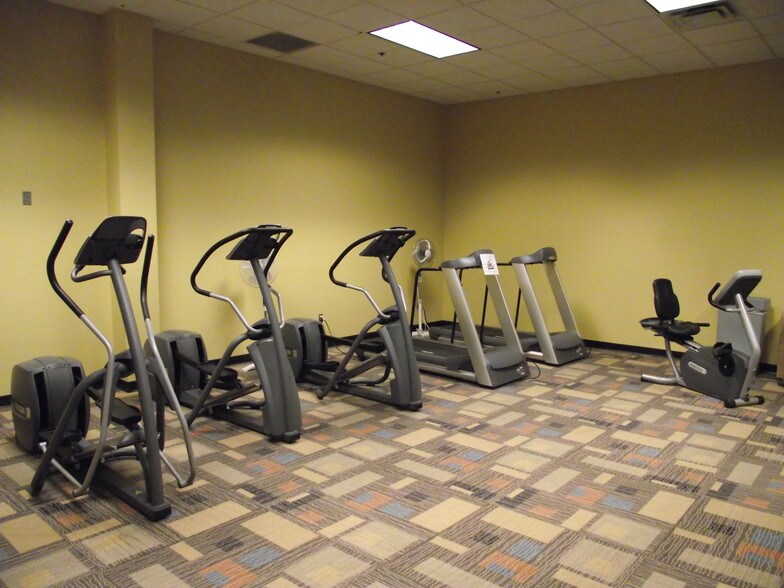 More Photos Of 101 W 103rd St, Indianapolis Office For Lease