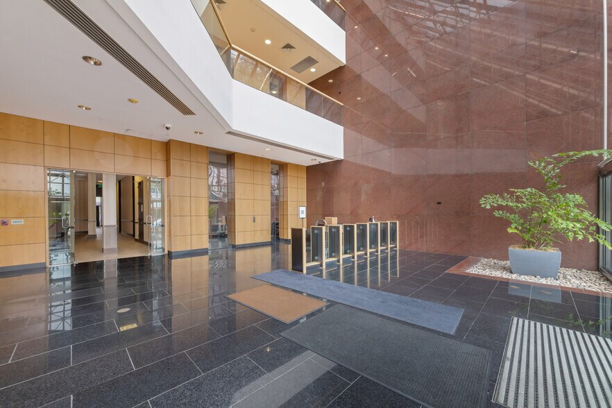 More Photos Of 214 Jefferson St, Lafayette Office For Lease