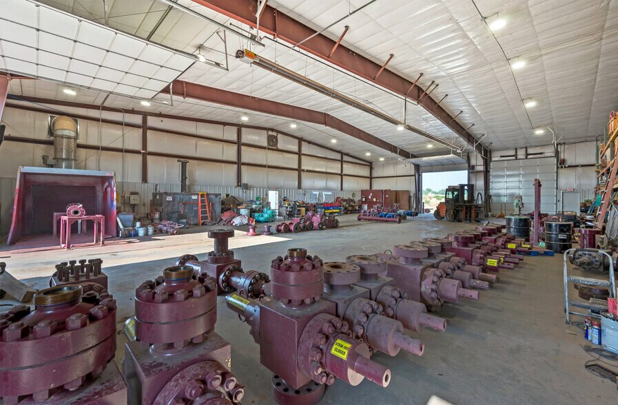 More Photos Of 15784 County Road 36, Platteville Warehouse For Lease