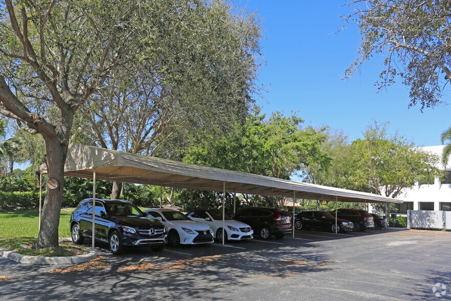 More Photos Of 300 Avenue of Champions, Palm Beach Gardens Office For Lease