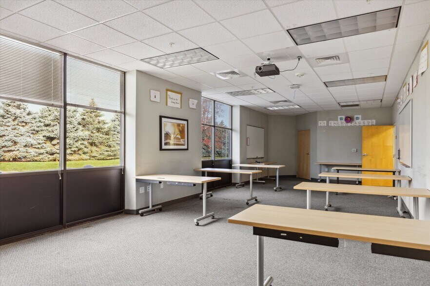 More Photos Of 1125 Berkshire Blvd, Wyomissing Office For Lease