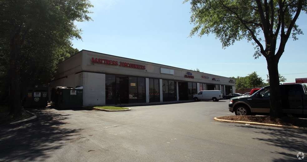 More Photos Of 7609-7611 Richmond Hwy, Alexandria Freestanding For Lease