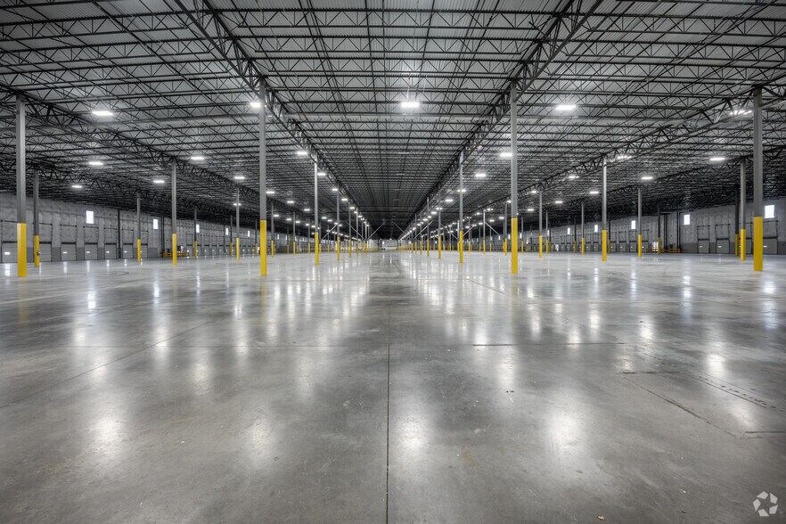 More Photos Of 610 Chelsea Rd, Aberdeen Warehouse For Lease