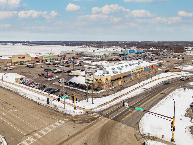More Photos Of 1100 Frontage Rd W, Owatonna Storefront For Lease