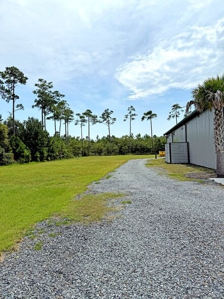 More Photos Of 1205 Southport Supply Rd SE, Bolivia General Retail For Sale