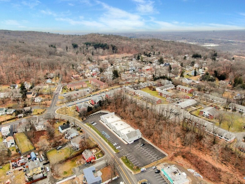 More Photos Of 10 Waldron Ave, Nyack Storefront For Lease