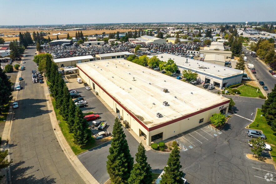 More Photos Of 3765 Omec Cir, Rancho Cordova Warehouse For Lease
