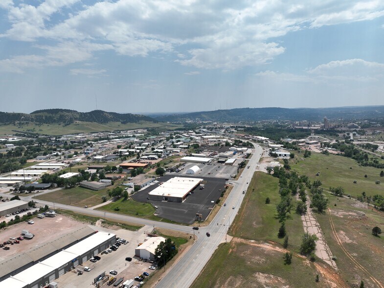 More Photos Of 2090 Deadwood Ave N, Rapid City Manufacturing For Lease