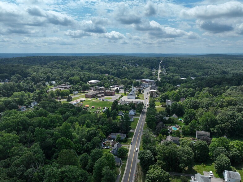 More Photos Of 8 W High St, East Hampton Office For Sale