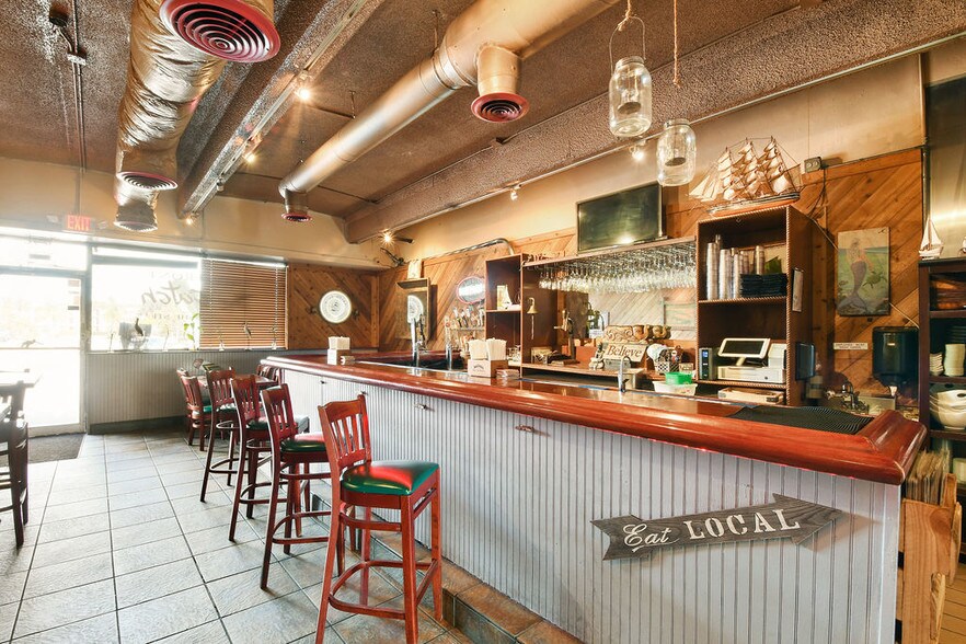 More Photos Of 766-772 Northlake Blvd, Lake Park Restaurant For Lease