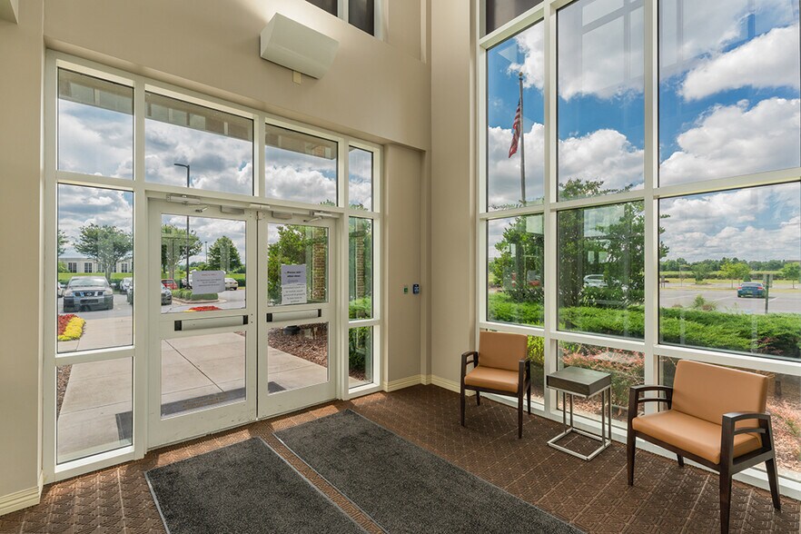 More Photos Of 330 Bob Heath Dr, Huntsville Office For Lease