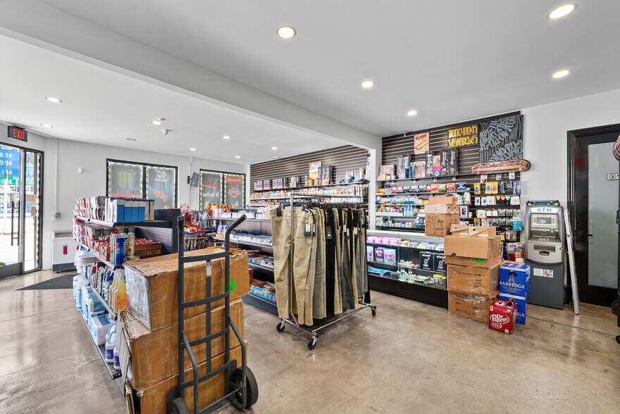 More Photos Of 1600 S Main St, Los Angeles Storefront For Sale