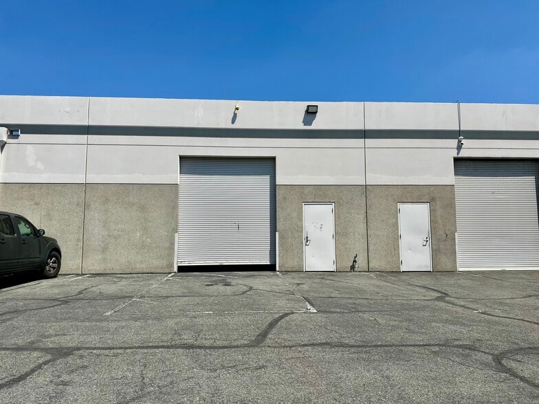 More Photos Of 8776 Helms Ave, Rancho Cucamonga Warehouse For Sale