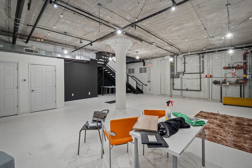 More Photos Of 511 N Garrison Ave, Saint Louis Office For Lease