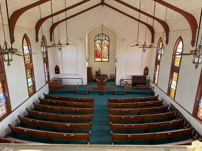 More Photos Of 601 S Superior St, Albion Specialty For Lease