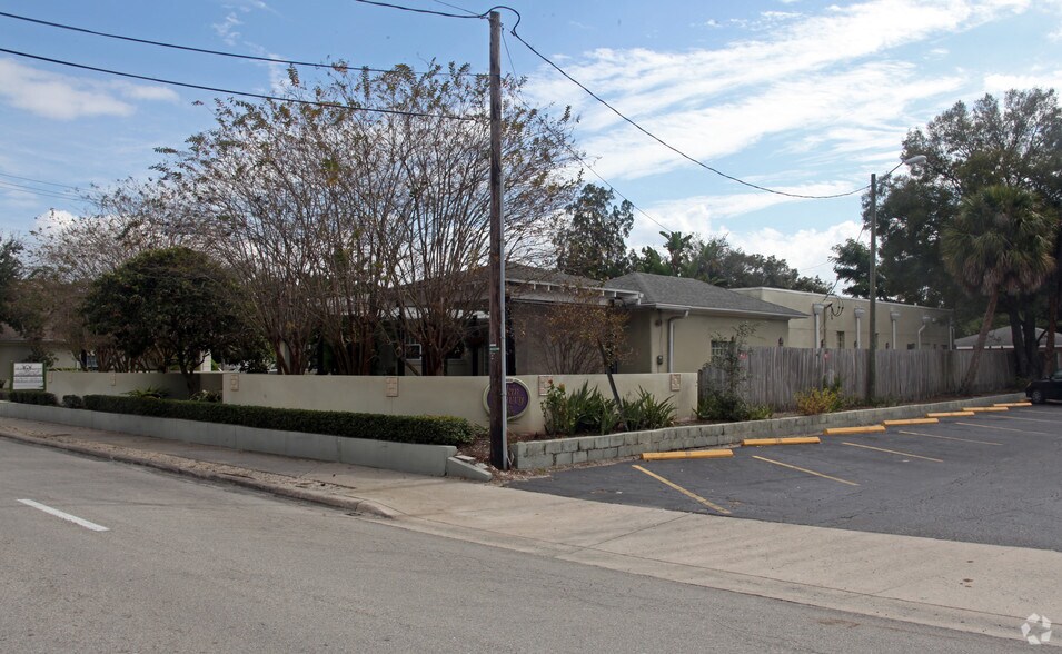 More Photos Of 2802 W Azeele St, Tampa Medical For Sale