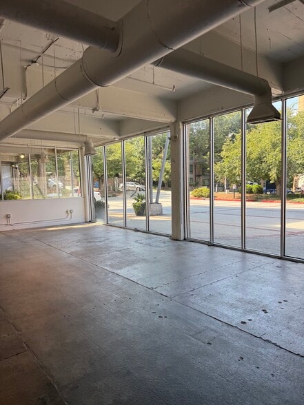More Photos Of 659 Auburn Ave, Atlanta Loft Creative Space For Lease
