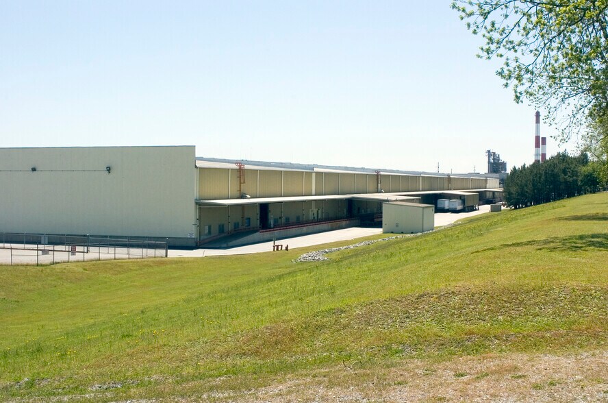 More Photos Of 2600 Weaver Rd, Macon-Bibb Unknown For Lease