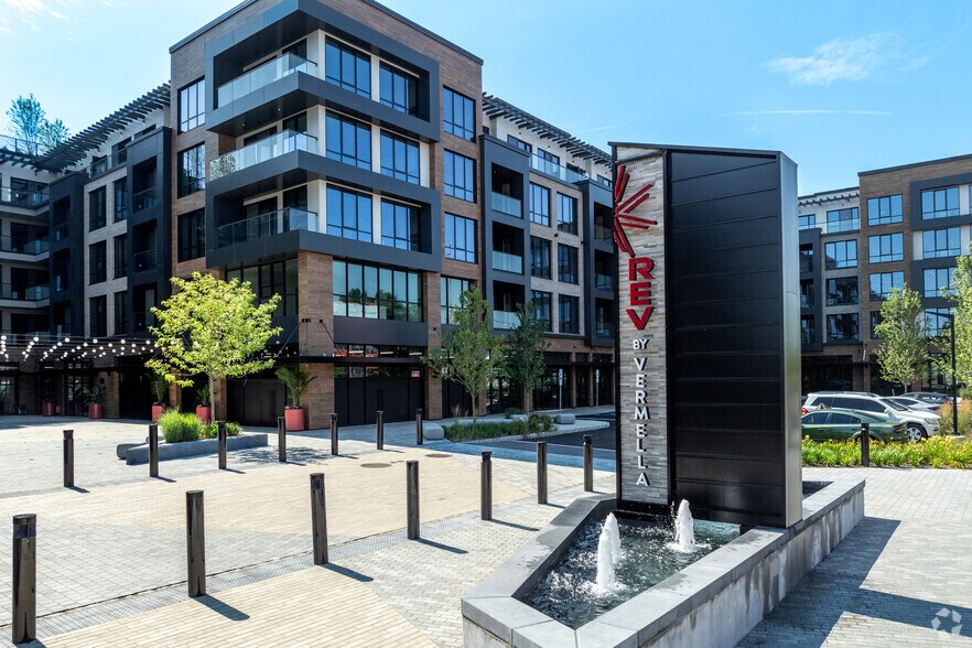 More Photos Of 630 Washington Ave, Belleville Apartments For Lease
