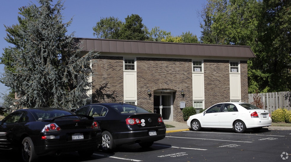 More Photos Of 9256 Mosby St, Manassas Office For Lease