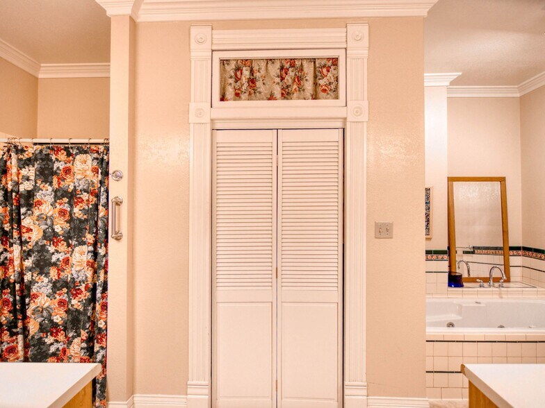 More Photos Of , Mason Unknown For Sale